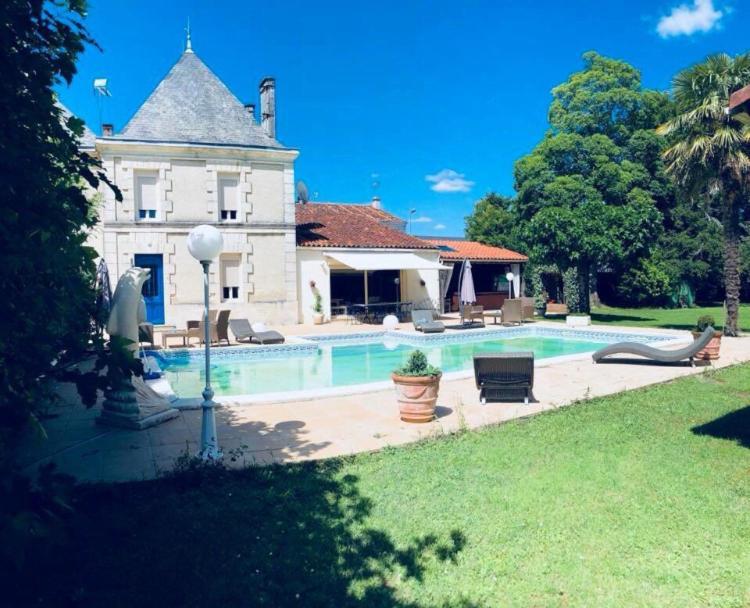 Villa Roulotte De Dilou Noisette Matha Exterior foto